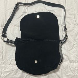 BLACK HANDBAG